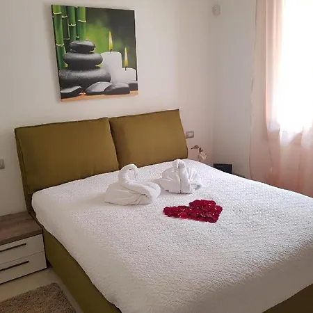 De Luxe Eden Appartamento *